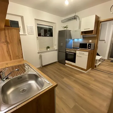 منزل للإقامة Im Einfamilienhaus *