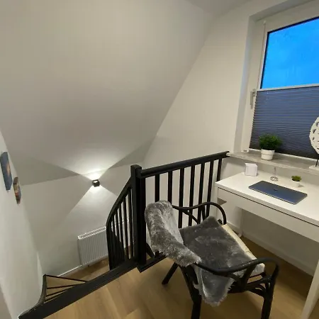 Im Einfamilienhaus منزل للإقامة